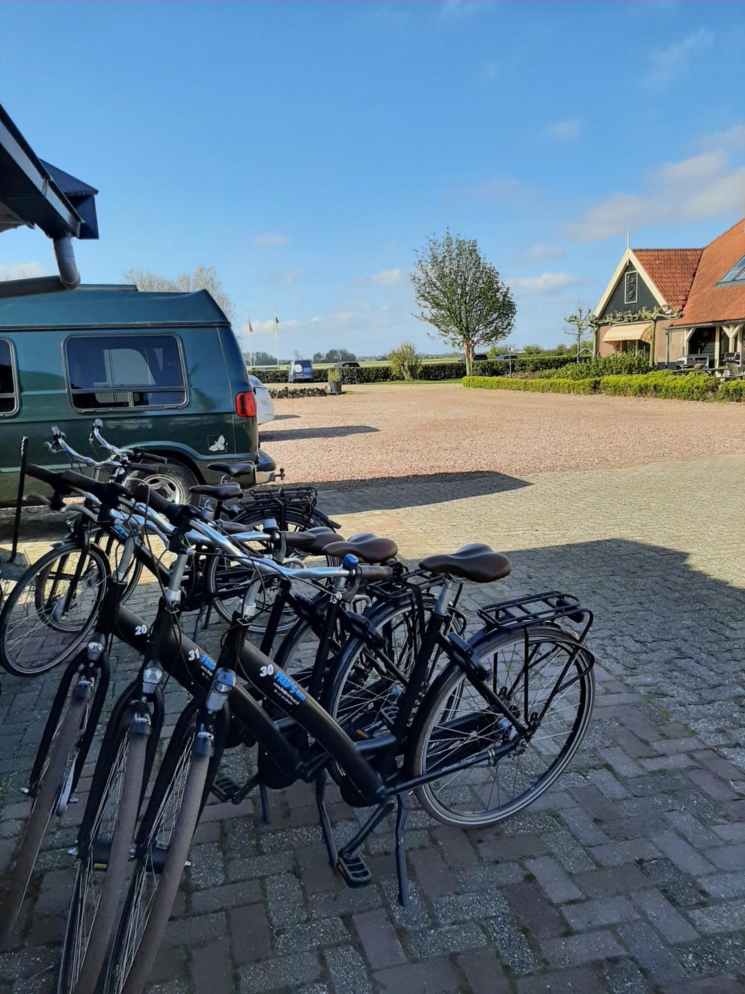 Camping De Tulpenweide Lege Kampeerplaats, Lege Plaats Op Het Gras Zonder Bed Breezand المظهر الخارجي الصورة