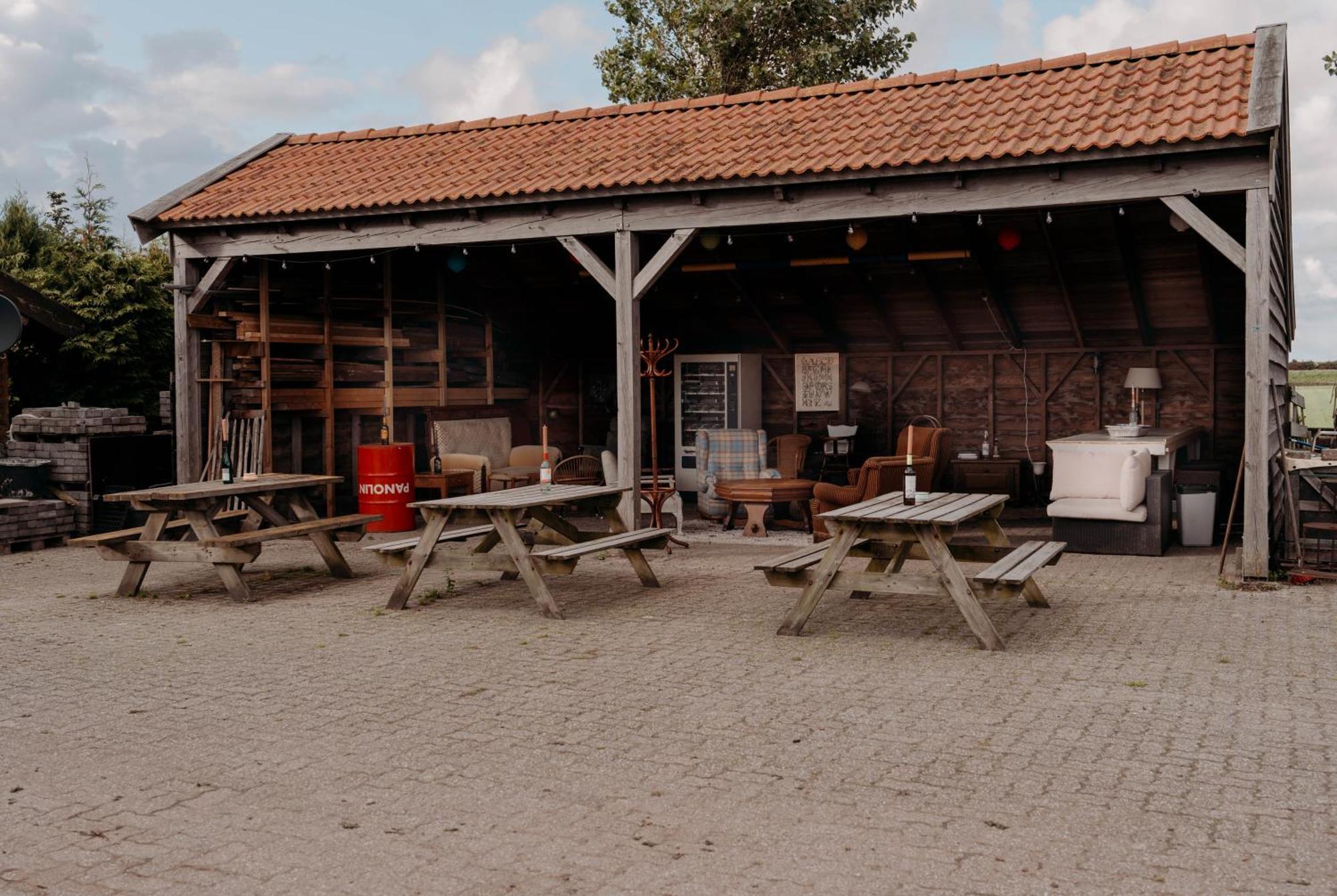 Camping De Tulpenweide Lege Kampeerplaats, Lege Plaats Op Het Gras Zonder Bed Breezand المظهر الخارجي الصورة